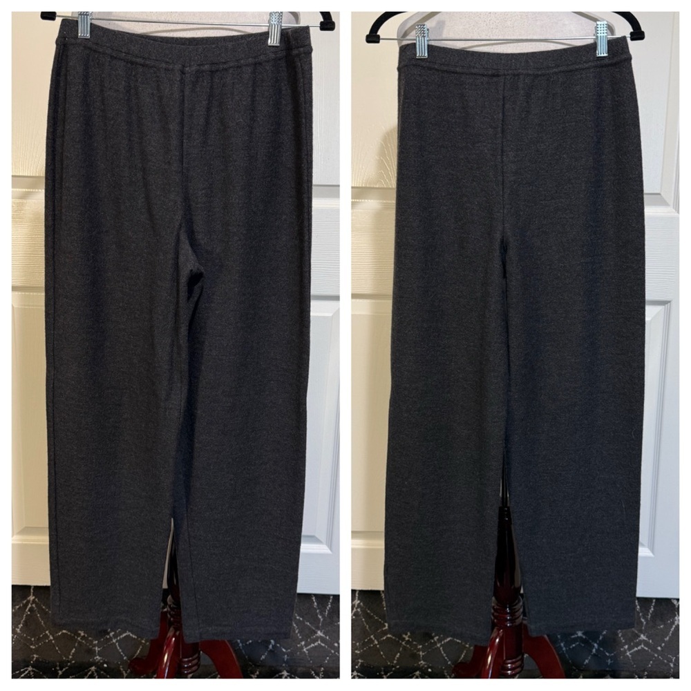 For @fionaapplegate NWT! Eileen Fisher knitted wool crepe pants - dark grey